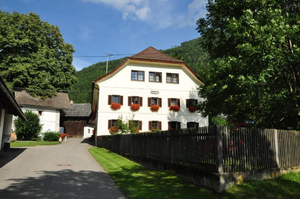 Вилла Familienbauernhof Glawischnig-Hofer Гмюнд Экстерьер фото